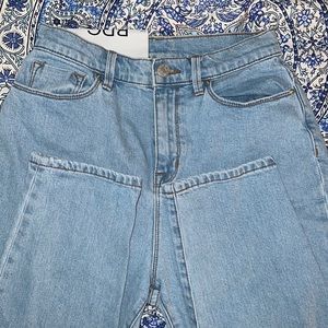 BDG Light wash Mom Jean